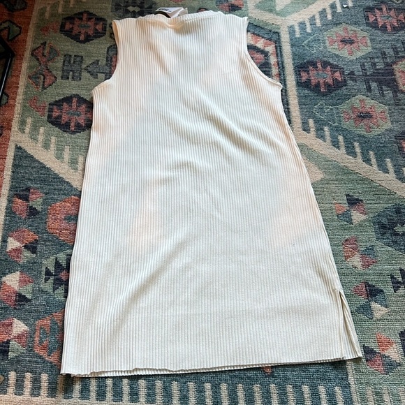 H&M Sleeveless Ribbed Tunic - Picture 5 of 7
